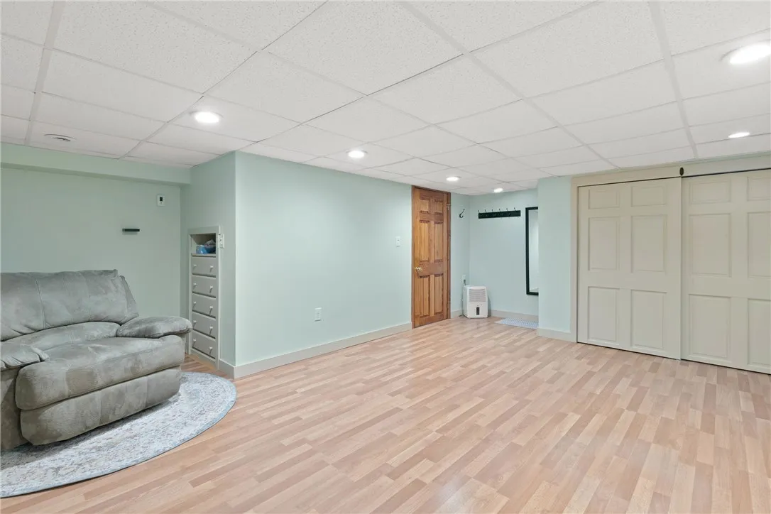 707 Hubbell Road, Ogden, New York 14428, Ogden, New York 14428, 4 Bedrooms Bedrooms, 11 Rooms Rooms,2 BathroomsBathrooms,Residential,Closed,707 Hubbell Road, Ogden, New York 14428,R1613454