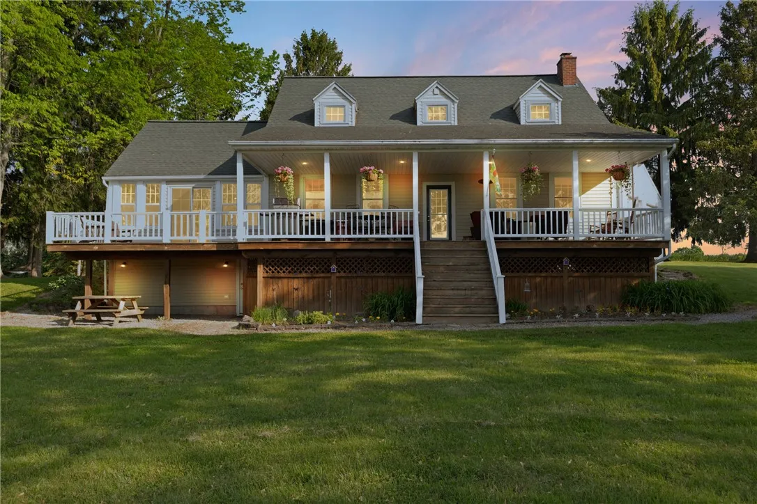 707 Hubbell Road, Ogden, New York 14428, Ogden, New York 14428, 4 Bedrooms Bedrooms, 11 Rooms Rooms,2 BathroomsBathrooms,Residential,Closed,707 Hubbell Road, Ogden, New York 14428,R1613454