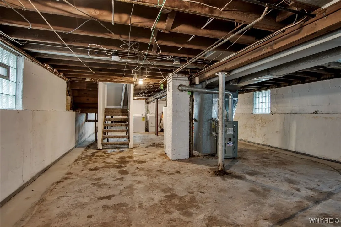 48 Weyand Avenue, Buffalo, New York 14210, Buffalo, New York 14210, 3 Bedrooms Bedrooms, 8 Rooms Rooms,1 BathroomBathrooms,Residential,Closed,48 Weyand Avenue, Buffalo, New York 14210,0,B1613095