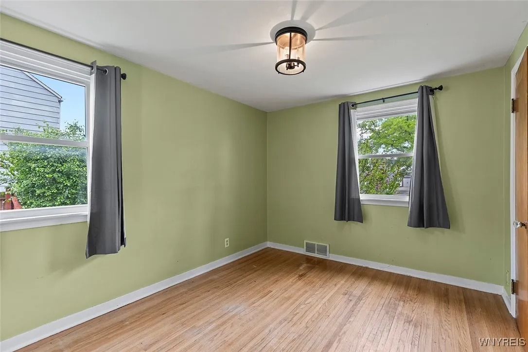 27 Gunnell Avenue, Buffalo, New York 14216, Buffalo, New York 14216, 4 Bedrooms Bedrooms, 7 Rooms Rooms,2 BathroomsBathrooms,Residential,Closed,27 Gunnell Avenue, Buffalo, New York 14216,0,B1611937