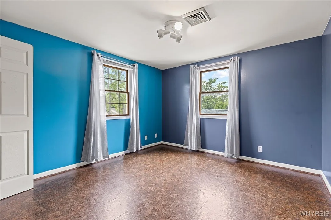 27 Gunnell Avenue, Buffalo, New York 14216, Buffalo, New York 14216, 4 Bedrooms Bedrooms, 7 Rooms Rooms,2 BathroomsBathrooms,Residential,Closed,27 Gunnell Avenue, Buffalo, New York 14216,0,B1611937