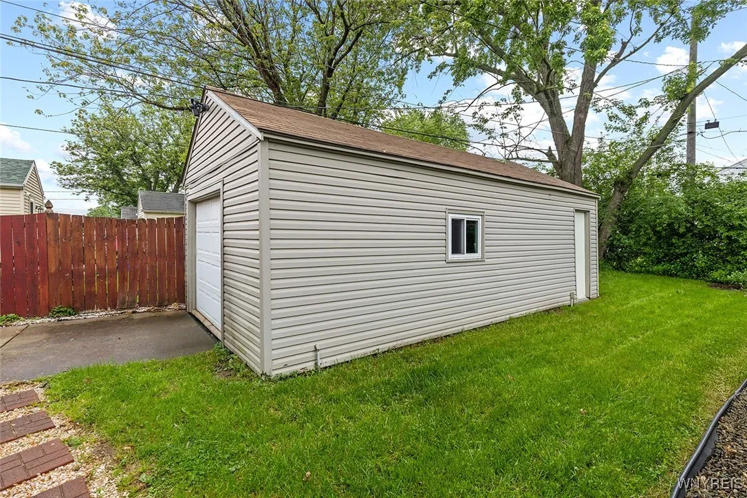 27 Gunnell Avenue, Buffalo, New York 14216, Buffalo, New York 14216, 4 Bedrooms Bedrooms, 7 Rooms Rooms,2 BathroomsBathrooms,Residential,Closed,27 Gunnell Avenue, Buffalo, New York 14216,0,B1611937