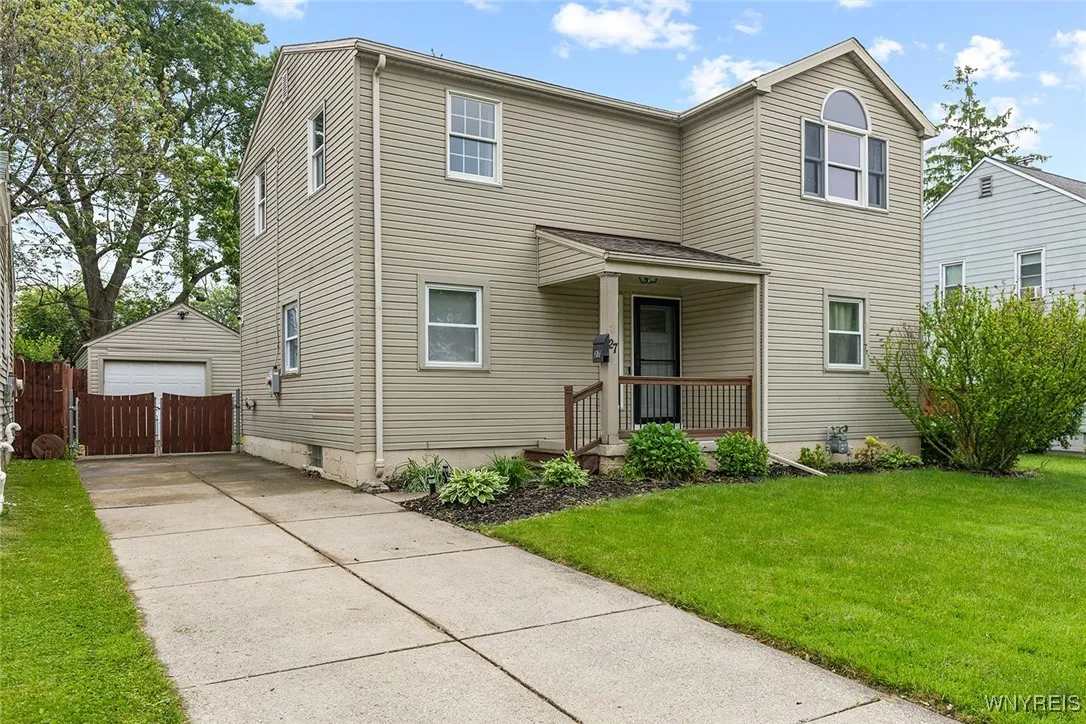 27 Gunnell Avenue, Buffalo, New York 14216, Buffalo, New York 14216, 4 Bedrooms Bedrooms, 7 Rooms Rooms,2 BathroomsBathrooms,Residential,Closed,27 Gunnell Avenue, Buffalo, New York 14216,0,B1611937