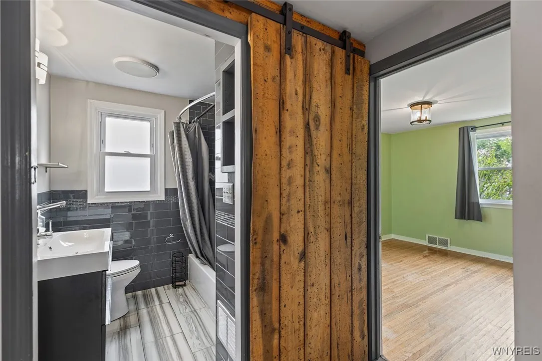 27 Gunnell Avenue, Buffalo, New York 14216, Buffalo, New York 14216, 4 Bedrooms Bedrooms, 7 Rooms Rooms,2 BathroomsBathrooms,Residential,Closed,27 Gunnell Avenue, Buffalo, New York 14216,0,B1611937