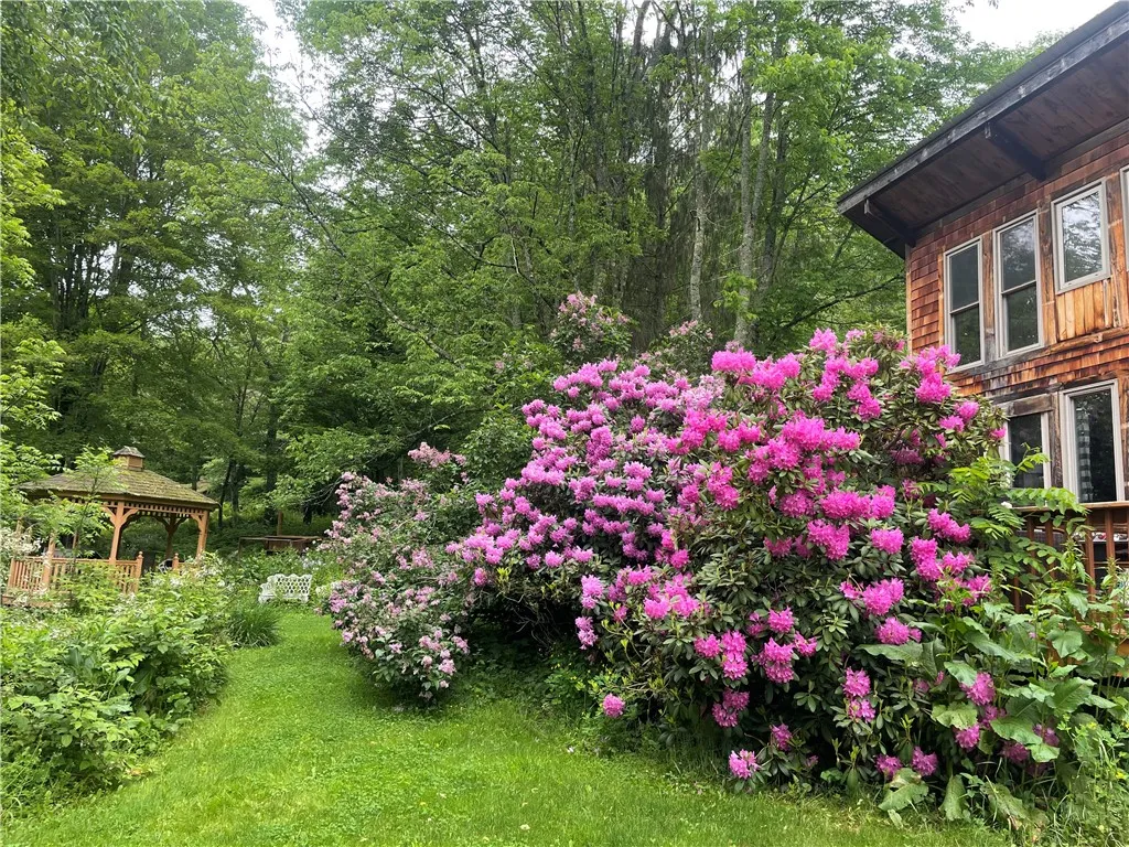 807 County Highway 11, Laurens, New York 13820, Laurens, New York 13820, 3 Bedrooms Bedrooms, 9 Rooms Rooms,1 BathroomBathrooms,Residential,For Sale,807 County Highway 11, Laurens, New York 13820,0,R1613199