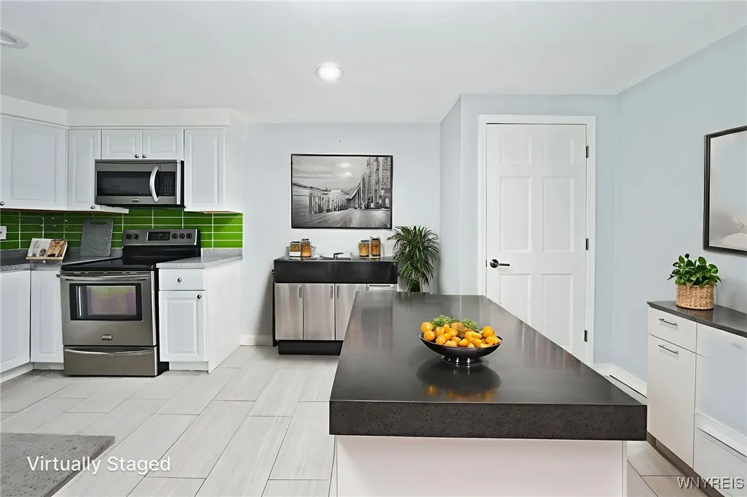 770 West Ferry Street 28b, Buffalo, New York 14222, Buffalo, New York 14222, 1 Bedroom Bedrooms, 4 Rooms Rooms,1 BathroomBathrooms,Residential,Closed,770 West Ferry Street 28b, Buffalo, New York 14222,B1612794
