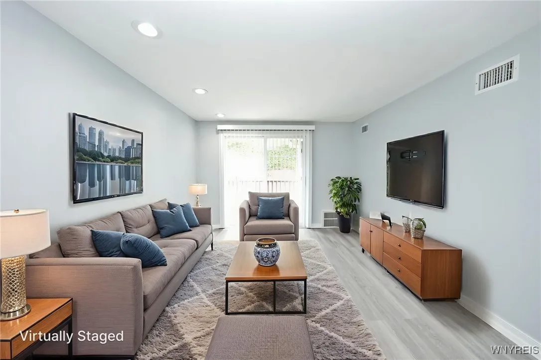 770 West Ferry Street 28b, Buffalo, New York 14222, Buffalo, New York 14222, 1 Bedroom Bedrooms, 4 Rooms Rooms,1 BathroomBathrooms,Residential,Closed,770 West Ferry Street 28b, Buffalo, New York 14222,B1612794