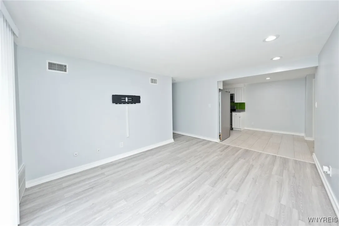 770 West Ferry Street 28b, Buffalo, New York 14222, Buffalo, New York 14222, 1 Bedroom Bedrooms, 4 Rooms Rooms,1 BathroomBathrooms,Residential,Closed,770 West Ferry Street 28b, Buffalo, New York 14222,B1612794