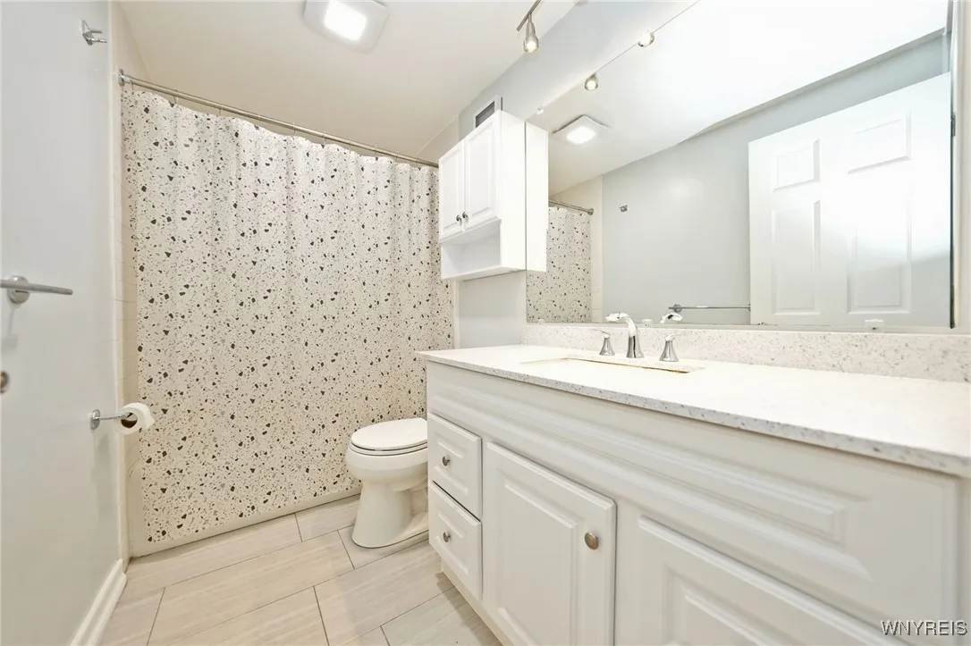 770 West Ferry Street 28b, Buffalo, New York 14222, Buffalo, New York 14222, 1 Bedroom Bedrooms, 4 Rooms Rooms,1 BathroomBathrooms,Residential,Closed,770 West Ferry Street 28b, Buffalo, New York 14222,B1612794