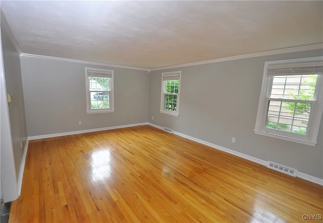 4648 Glencliffe Road, Manlius, New York 13104, Manlius, New York 13104, 4 Bedrooms Bedrooms, 8 Rooms Rooms,2 BathroomsBathrooms,Residential,For Sale,4648 Glencliffe Road, Manlius, New York 13104,S1612210