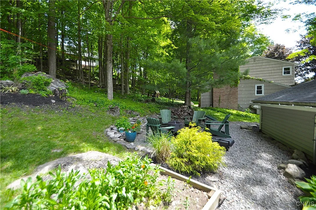 4648 Glencliffe Road, Manlius, New York 13104, Manlius, New York 13104, 4 Bedrooms Bedrooms, 8 Rooms Rooms,2 BathroomsBathrooms,Residential,For Sale,4648 Glencliffe Road, Manlius, New York 13104,S1612210