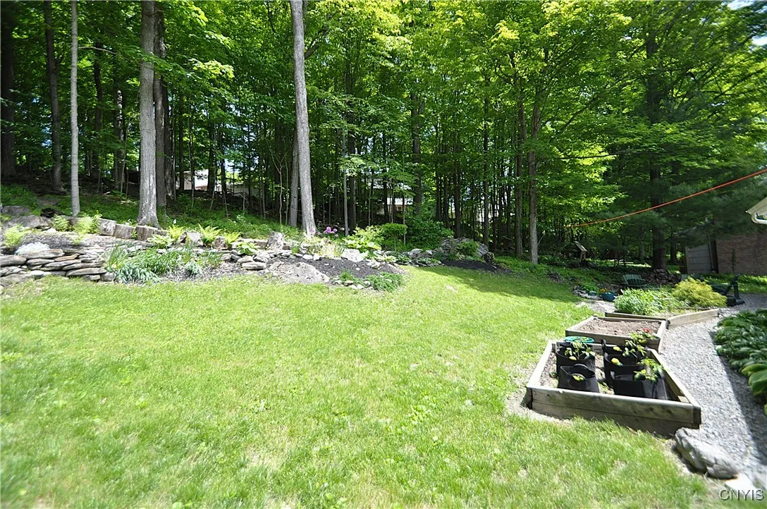 4648 Glencliffe Road, Manlius, New York 13104, Manlius, New York 13104, 4 Bedrooms Bedrooms, 8 Rooms Rooms,2 BathroomsBathrooms,Residential,For Sale,4648 Glencliffe Road, Manlius, New York 13104,S1612210