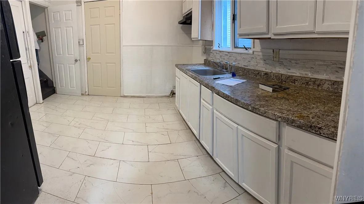 53 Warring Avenue, Buffalo, New York 14211, Buffalo, New York 14211, 4 Bedrooms Bedrooms, 8 Rooms Rooms,1 BathroomBathrooms,Residential,For Sale,53 Warring Avenue, Buffalo, New York 14211,B1613232