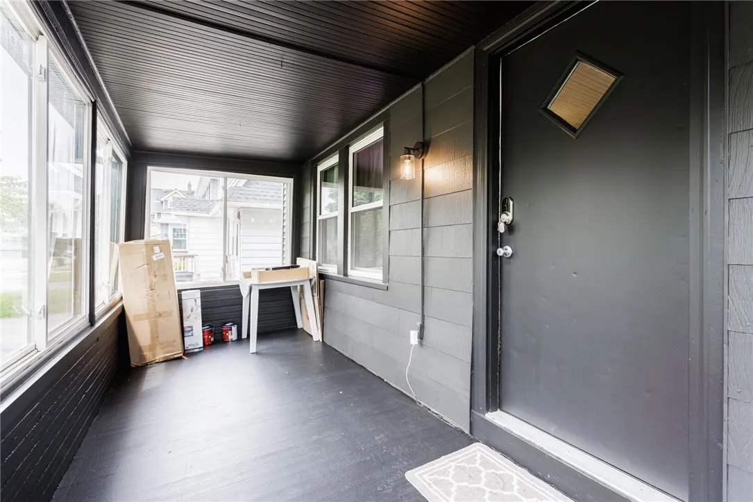 74 Everett St, Greece, New York 14615, Greece, New York 14615, 3 Bedrooms Bedrooms, 7 Rooms Rooms,1 BathroomBathrooms,Residential,Closed,74 Everett St, Greece, New York 14615,R1613598