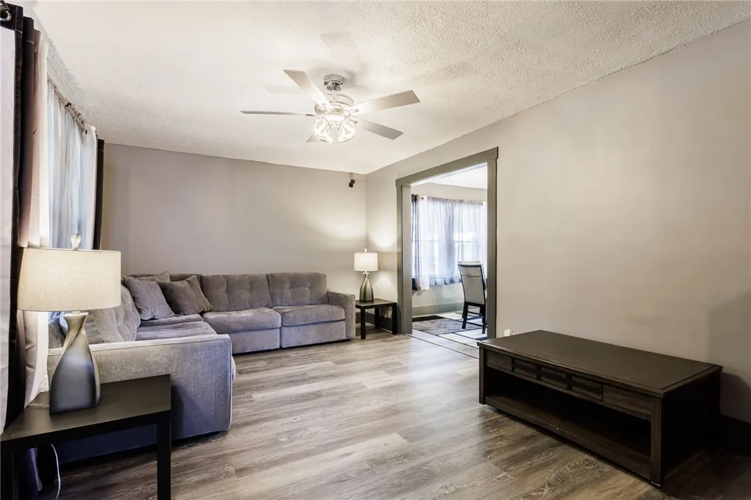 74 Everett St, Greece, New York 14615, Greece, New York 14615, 3 Bedrooms Bedrooms, 7 Rooms Rooms,1 BathroomBathrooms,Residential,Closed,74 Everett St, Greece, New York 14615,R1613598