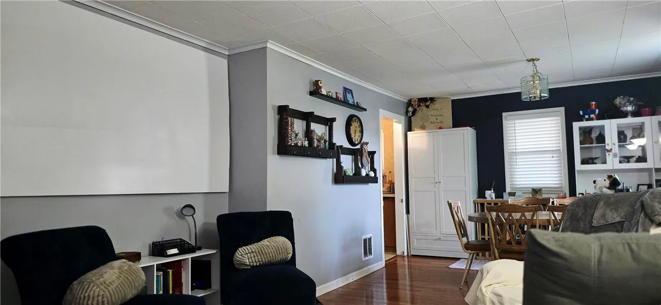 38 Mayflower Street, Rochester, New York 14615, Rochester, New York 14615, 3 Bedrooms Bedrooms, 5 Rooms Rooms,1 BathroomBathrooms,Residential,Closed,38 Mayflower Street, Rochester, New York 14615,0,R1613532