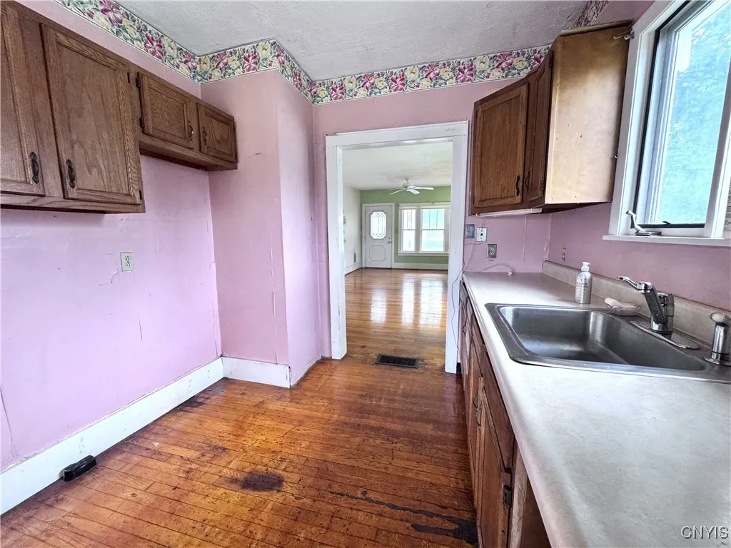 2816 Ferndale Place, Utica, New York 13501, Utica, New York 13501, 3 Bedrooms Bedrooms, 7 Rooms Rooms,1 BathroomBathrooms,Residential,For Sale,2816 Ferndale Place, Utica, New York 13501,0,S1611299