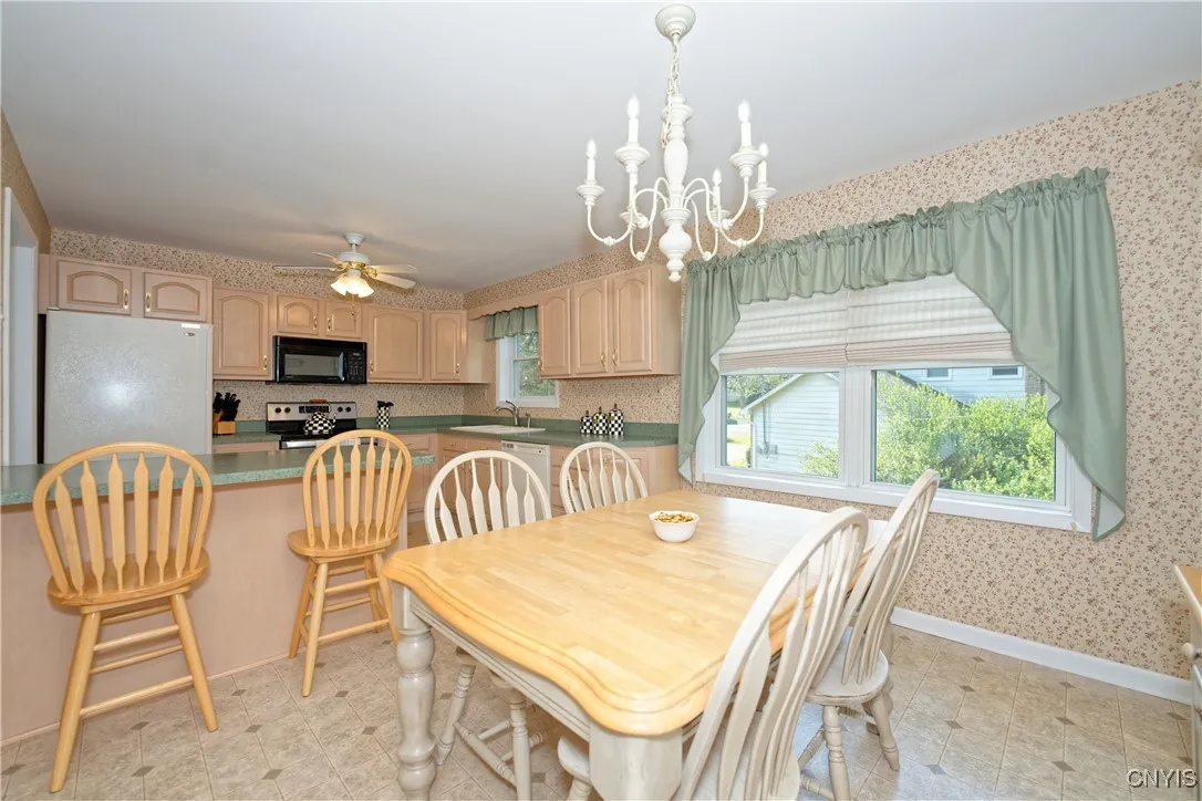 12 Sparrowbush Road South, Latham, New York 12110, New York 12110, 3 Bedrooms Bedrooms, 9 Rooms Rooms,2 BathroomsBathrooms,Residential,Closed,12 Sparrowbush Road South, Latham, New York 12110,S1611714
