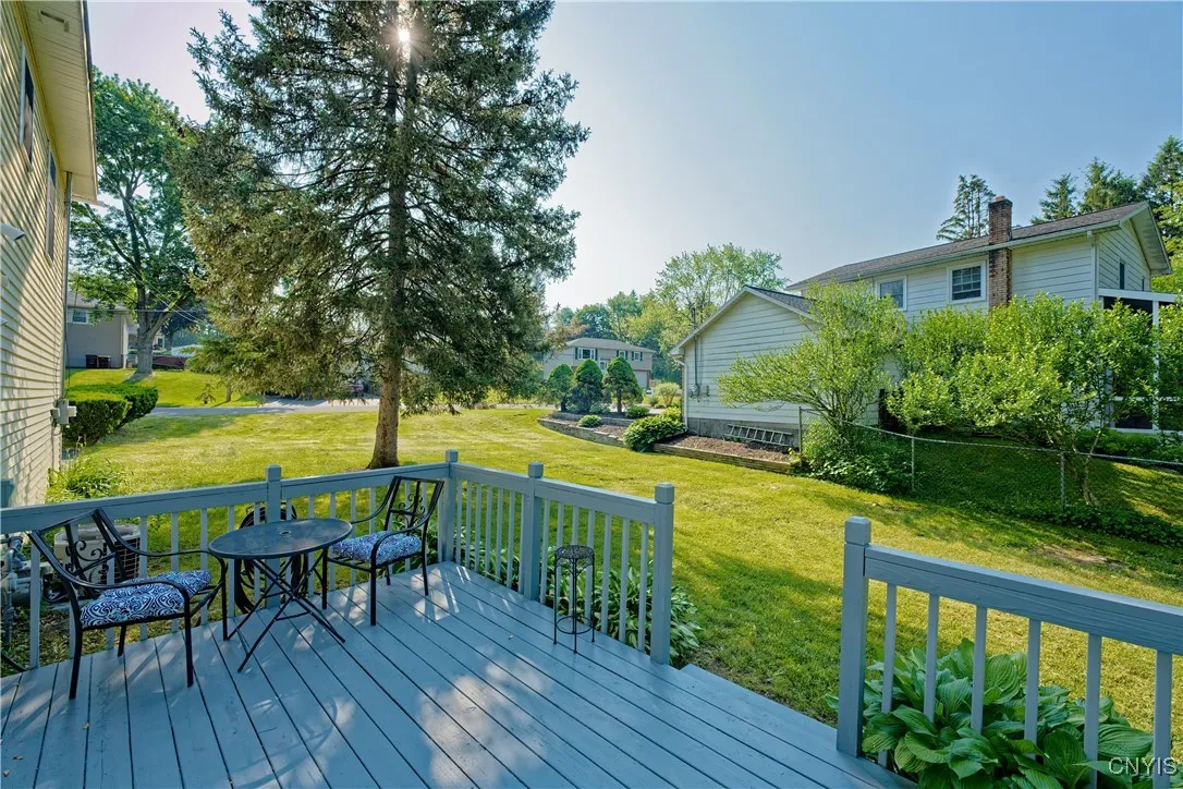 12 Sparrowbush Road South, Latham, New York 12110, New York 12110, 3 Bedrooms Bedrooms, 9 Rooms Rooms,2 BathroomsBathrooms,Residential,Closed,12 Sparrowbush Road South, Latham, New York 12110,S1611714