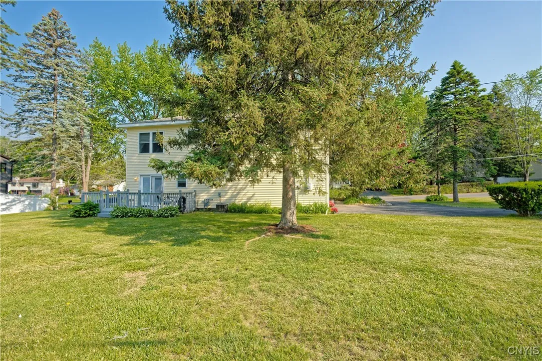 12 Sparrowbush Road South, Latham, New York 12110, New York 12110, 3 Bedrooms Bedrooms, 9 Rooms Rooms,2 BathroomsBathrooms,Residential,Closed,12 Sparrowbush Road South, Latham, New York 12110,S1611714