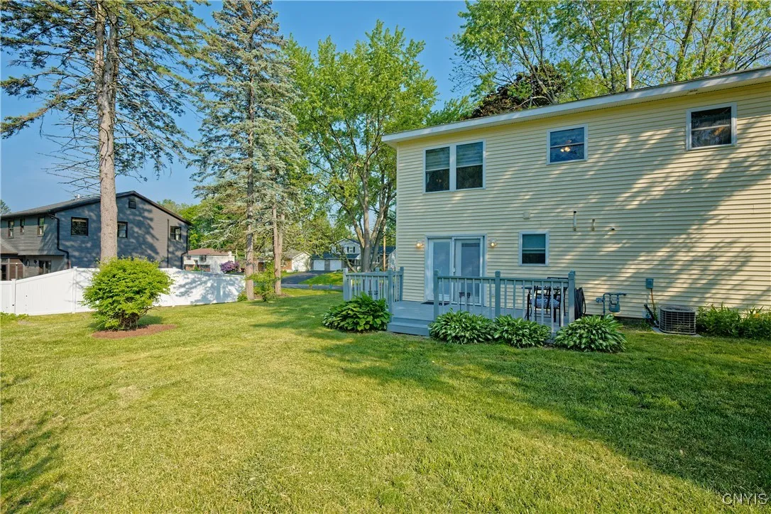 12 Sparrowbush Road South, Latham, New York 12110, New York 12110, 3 Bedrooms Bedrooms, 9 Rooms Rooms,2 BathroomsBathrooms,Residential,Closed,12 Sparrowbush Road South, Latham, New York 12110,S1611714