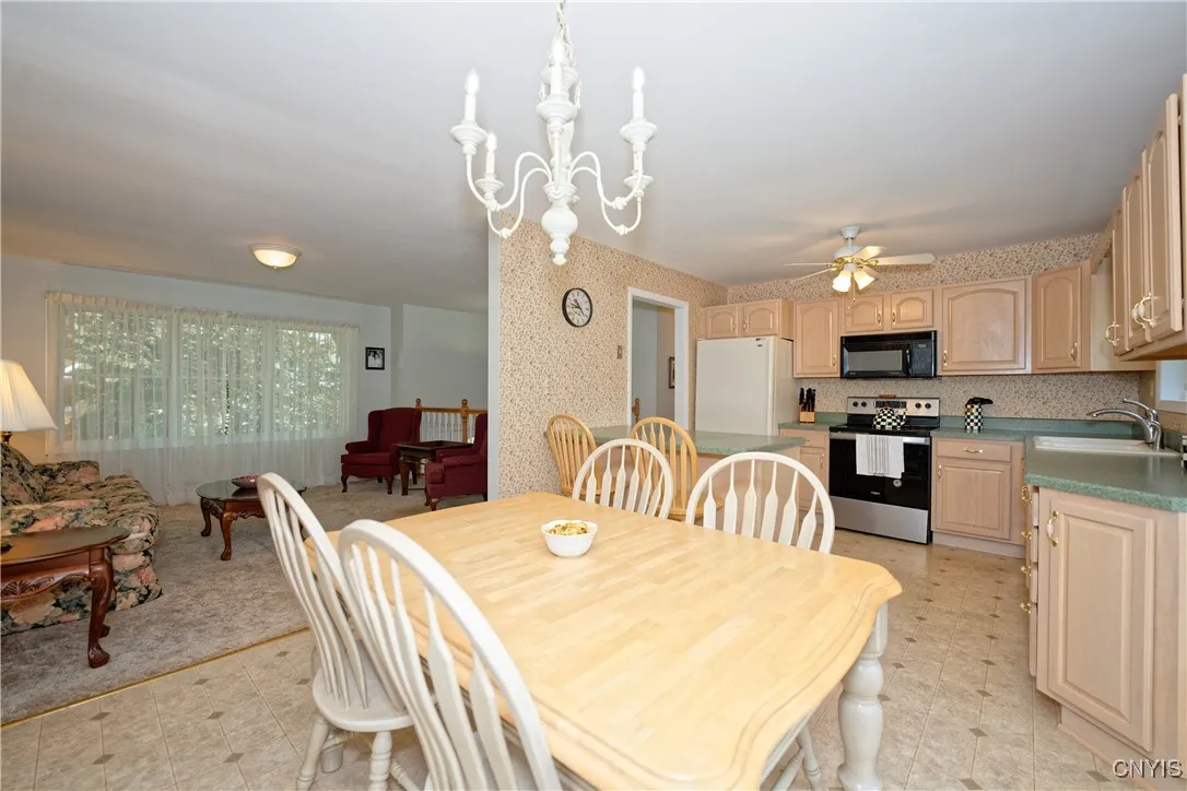 12 Sparrowbush Road South, Latham, New York 12110, New York 12110, 3 Bedrooms Bedrooms, 9 Rooms Rooms,2 BathroomsBathrooms,Residential,Closed,12 Sparrowbush Road South, Latham, New York 12110,S1611714