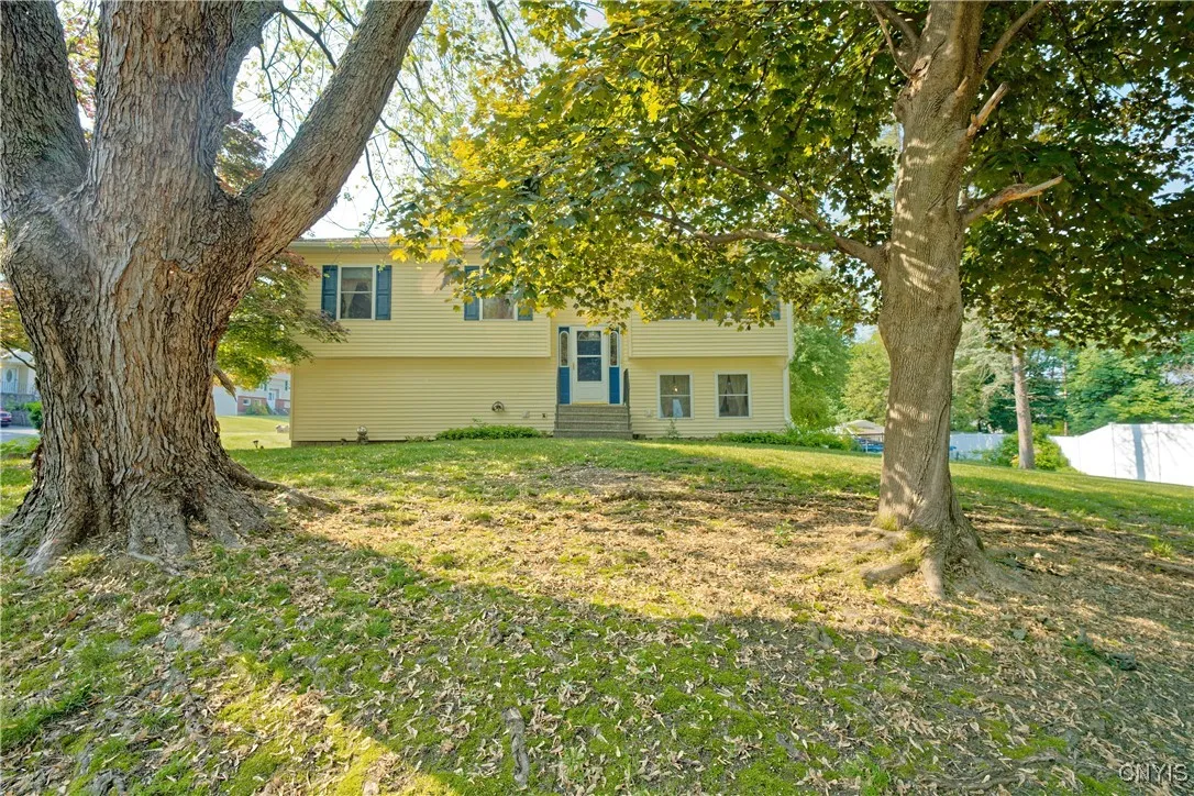 12 Sparrowbush Road South, Latham, New York 12110, New York 12110, 3 Bedrooms Bedrooms, 9 Rooms Rooms,2 BathroomsBathrooms,Residential,Closed,12 Sparrowbush Road South, Latham, New York 12110,S1611714