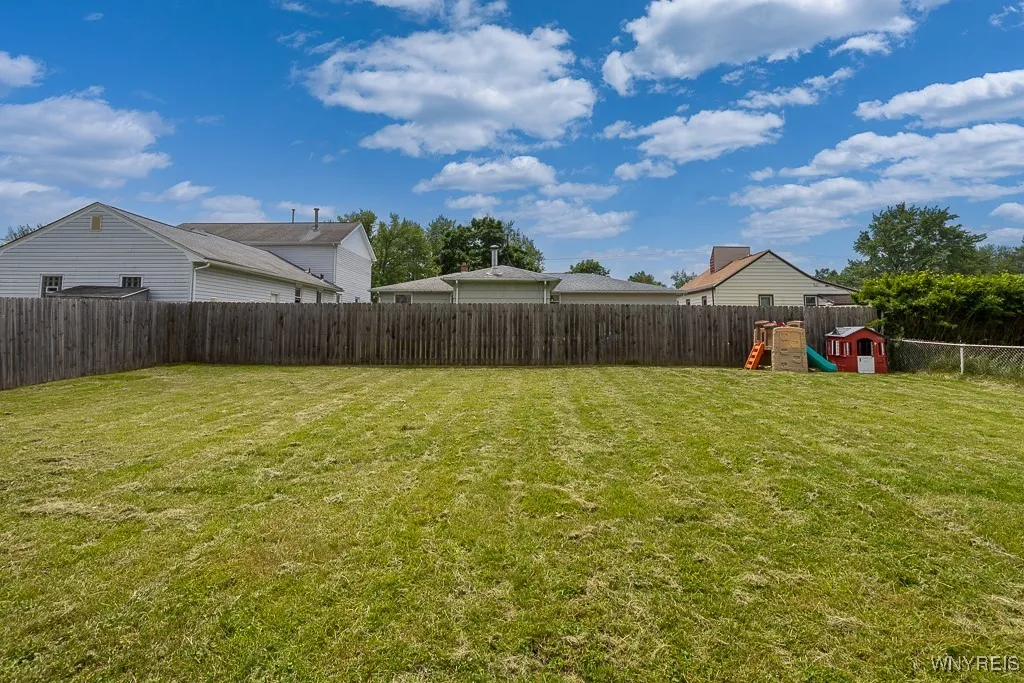 277 Utica Street, Tonawanda-city, New York 14150, Tonawanda, New York 14150, 2 Bedrooms Bedrooms, 7 Rooms Rooms,1 BathroomBathrooms,Residential,Closed,277 Utica Street, Tonawanda-city, New York 14150,B1613514
