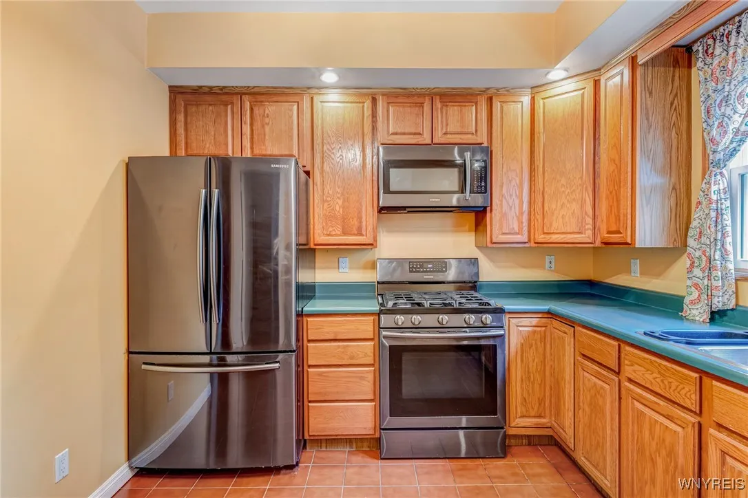 495 Linwood Avenue, Buffalo, New York 14209, Buffalo, New York 14209, 6 Bedrooms Bedrooms, ,2 BathroomsBathrooms,Residential,Closed,495 Linwood Avenue, Buffalo, New York 14209,B1611323