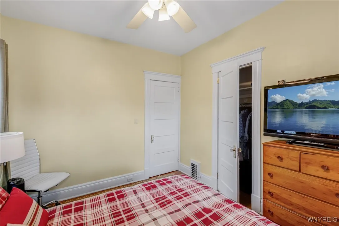 495 Linwood Avenue, Buffalo, New York 14209, Buffalo, New York 14209, 6 Bedrooms Bedrooms, ,2 BathroomsBathrooms,Residential,Closed,495 Linwood Avenue, Buffalo, New York 14209,B1611323