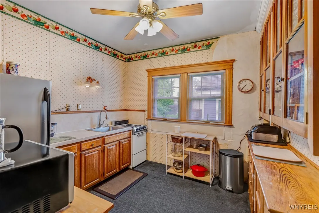 495 Linwood Avenue, Buffalo, New York 14209, Buffalo, New York 14209, 6 Bedrooms Bedrooms, ,2 BathroomsBathrooms,Residential,Closed,495 Linwood Avenue, Buffalo, New York 14209,B1611323