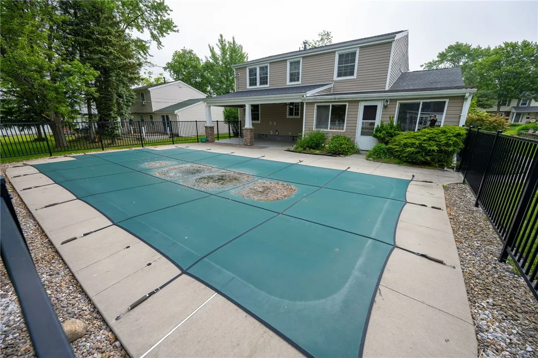 30 Sibley Drive, West Seneca, New York 14224, West Seneca, New York 14224, 5 Bedrooms Bedrooms, 12 Rooms Rooms,2 BathroomsBathrooms,Residential,Closed,30 Sibley Drive, West Seneca, New York 14224,R1613690
