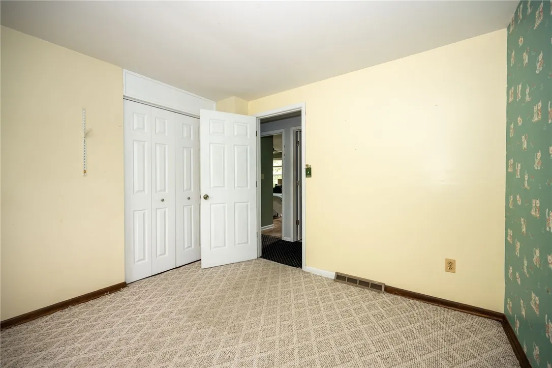 30 Sibley Drive, West Seneca, New York 14224, West Seneca, New York 14224, 5 Bedrooms Bedrooms, 12 Rooms Rooms,2 BathroomsBathrooms,Residential,Closed,30 Sibley Drive, West Seneca, New York 14224,R1613690