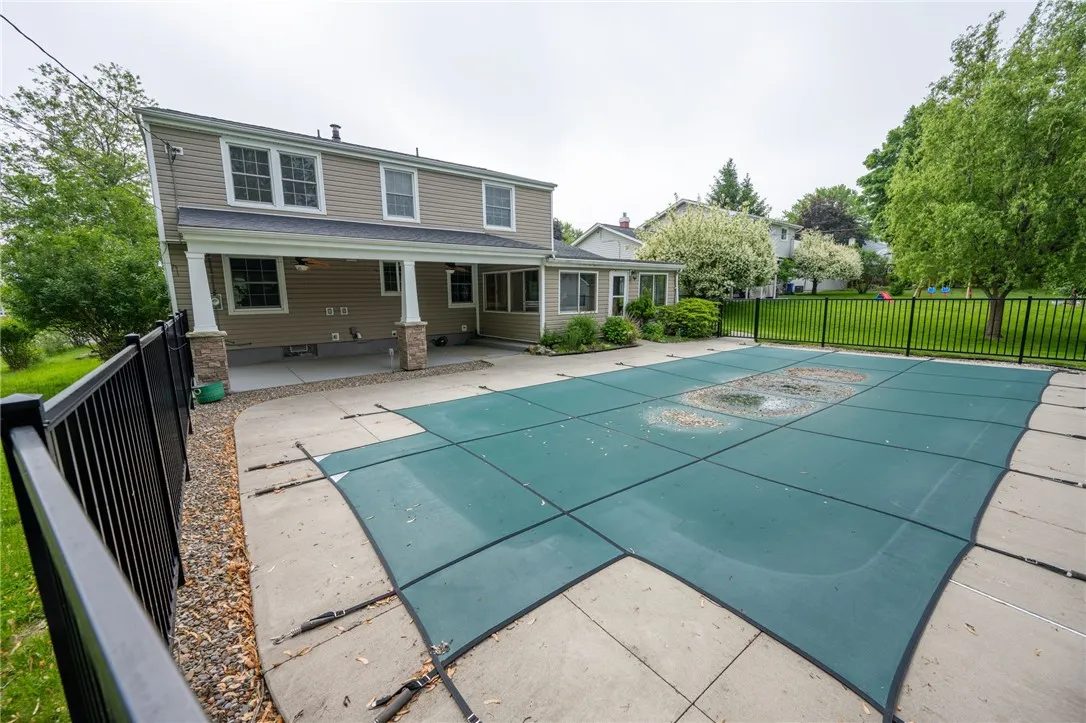 30 Sibley Drive, West Seneca, New York 14224, West Seneca, New York 14224, 5 Bedrooms Bedrooms, 12 Rooms Rooms,2 BathroomsBathrooms,Residential,Closed,30 Sibley Drive, West Seneca, New York 14224,R1613690
