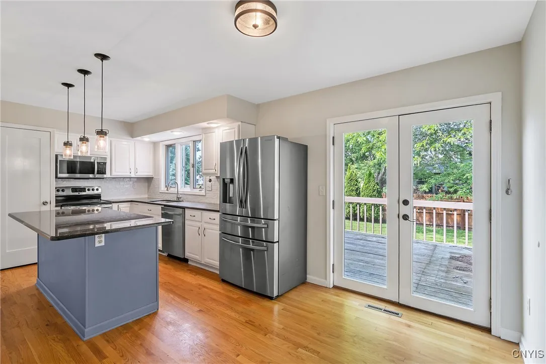 6333 Hardwood Lane, Cicero, New York 13039, Cicero, New York 13039, 4 Bedrooms Bedrooms, 9 Rooms Rooms,2 BathroomsBathrooms,Residential,Closed,6333 Hardwood Lane, Cicero, New York 13039,0,S1613597