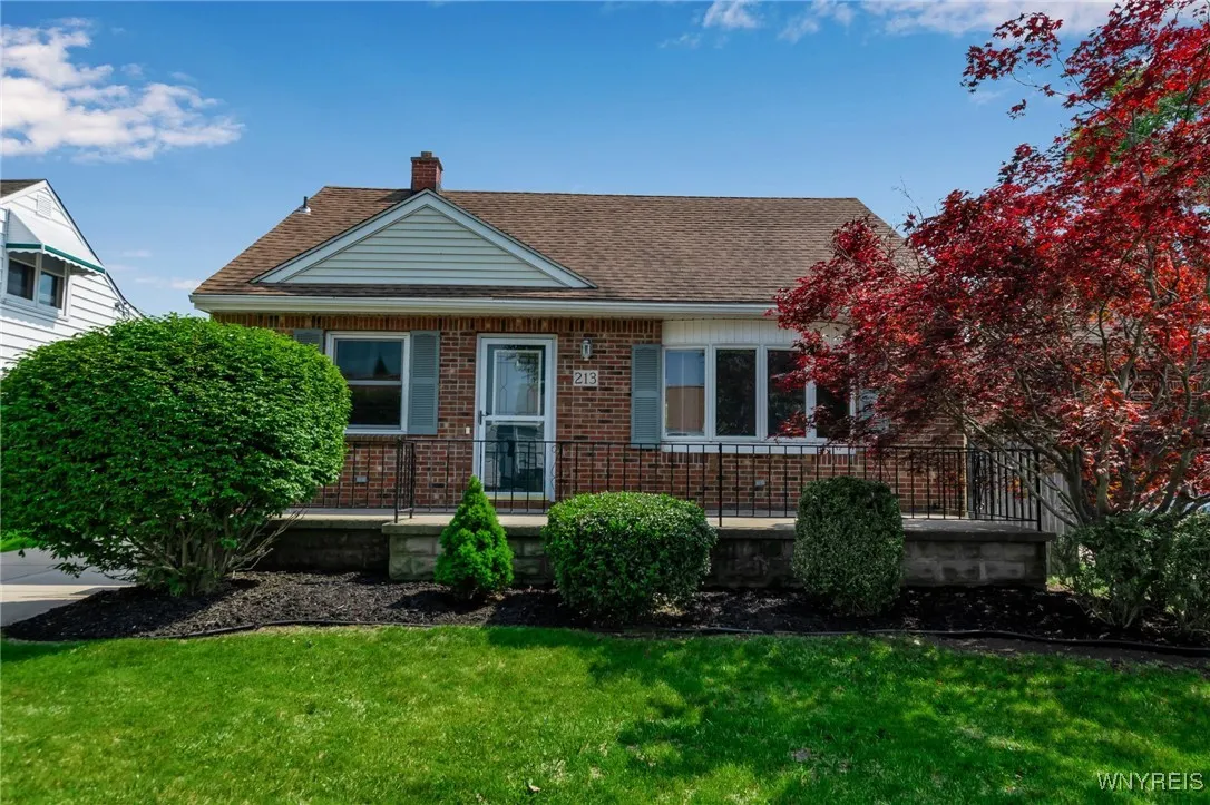 213 Orchard Drive, Tonawanda-town, New York 14223, Tonawanda, New York 14223, 2 Bedrooms Bedrooms, 5 Rooms Rooms,2 BathroomsBathrooms,Residential,Closed,213 Orchard Drive, Tonawanda-town, New York 14223,B1613642