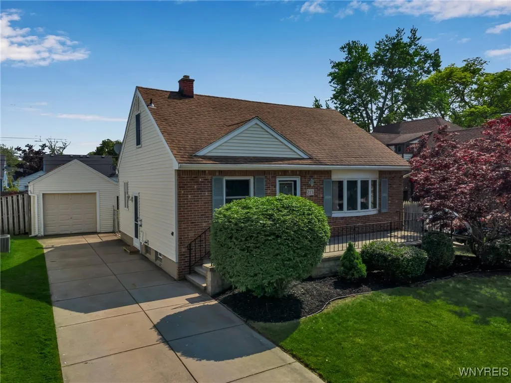 213 Orchard Drive, Tonawanda-town, New York 14223, Tonawanda, New York 14223, 2 Bedrooms Bedrooms, 5 Rooms Rooms,2 BathroomsBathrooms,Residential,Closed,213 Orchard Drive, Tonawanda-town, New York 14223,B1613642
