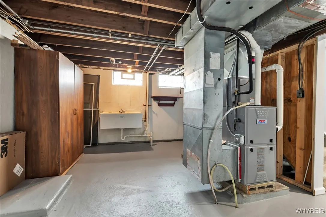 213 Orchard Drive, Tonawanda-town, New York 14223, Tonawanda, New York 14223, 2 Bedrooms Bedrooms, 5 Rooms Rooms,2 BathroomsBathrooms,Residential,Closed,213 Orchard Drive, Tonawanda-town, New York 14223,B1613642