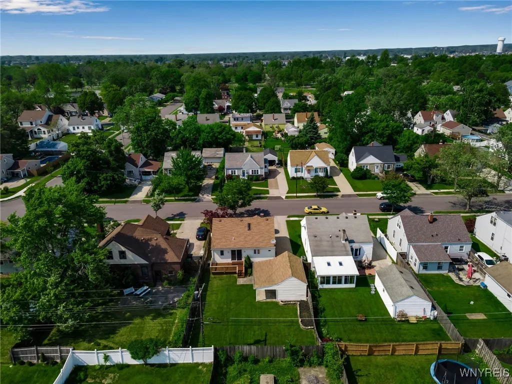 213 Orchard Drive, Tonawanda-town, New York 14223, Tonawanda, New York 14223, 2 Bedrooms Bedrooms, 5 Rooms Rooms,2 BathroomsBathrooms,Residential,Closed,213 Orchard Drive, Tonawanda-town, New York 14223,B1613642