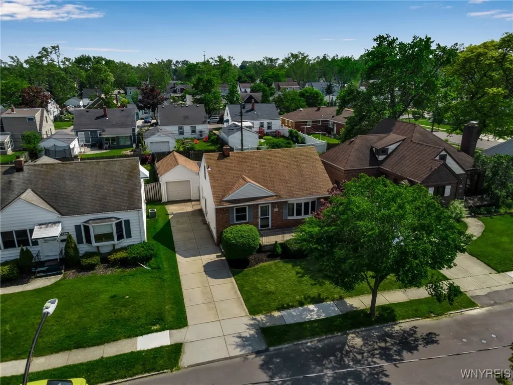 213 Orchard Drive, Tonawanda-town, New York 14223, Tonawanda, New York 14223, 2 Bedrooms Bedrooms, 5 Rooms Rooms,2 BathroomsBathrooms,Residential,Closed,213 Orchard Drive, Tonawanda-town, New York 14223,B1613642