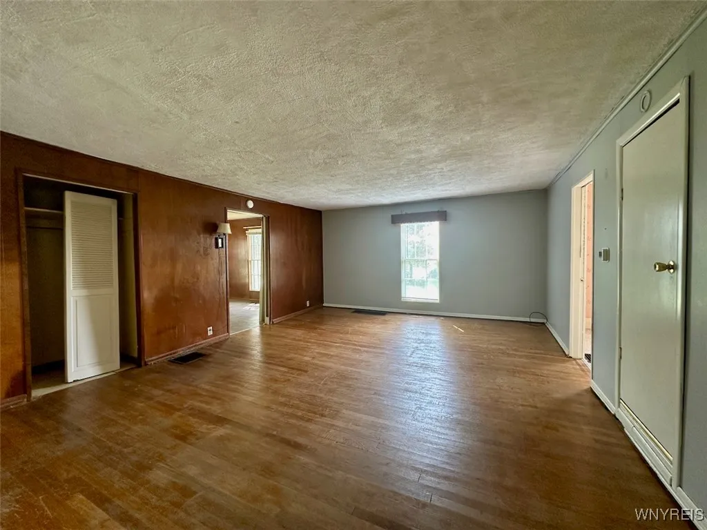 11920 Clarence Center Road, Newstead, New York 140, Newstead, New York 14001, 3 Bedrooms Bedrooms, 8 Rooms Rooms,2 BathroomsBathrooms,Residential,Closed,11920 Clarence Center Road, Newstead, New York 140,B1613440