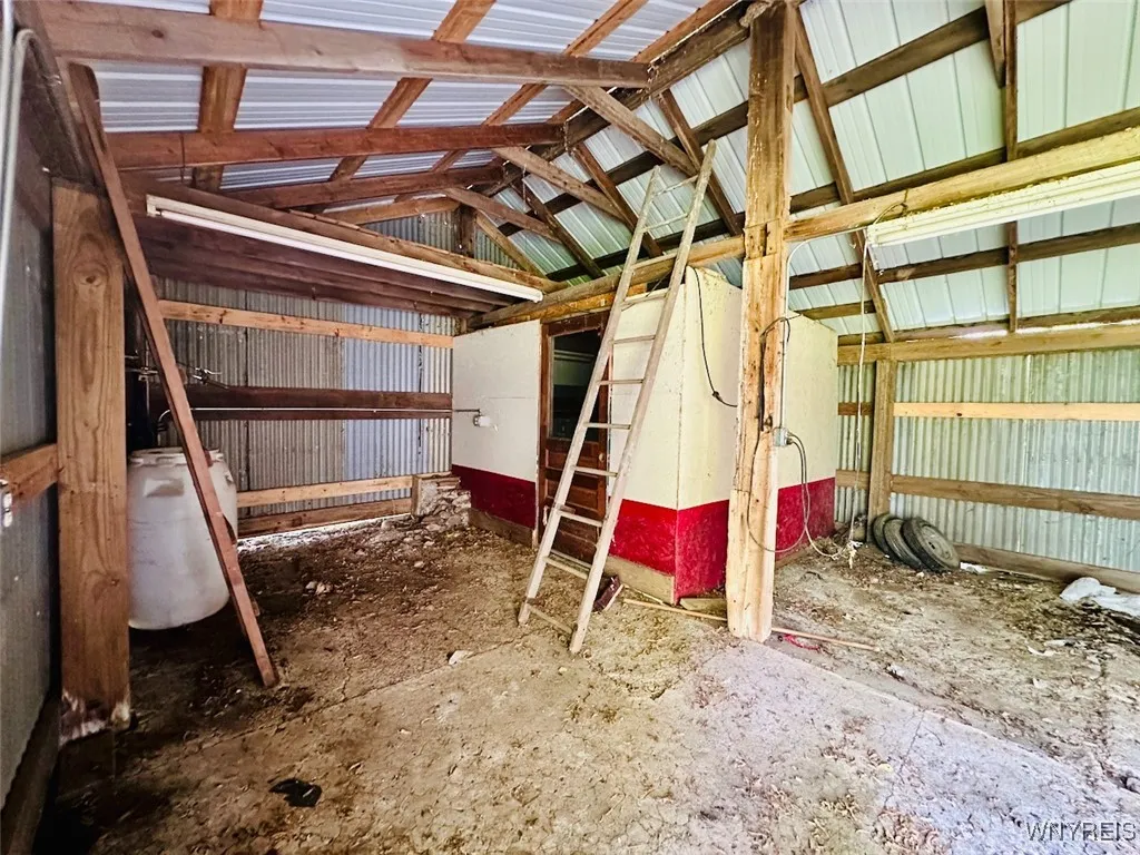 11920 Clarence Center Road, Newstead, New York 140, Newstead, New York 14001, 3 Bedrooms Bedrooms, 8 Rooms Rooms,2 BathroomsBathrooms,Residential,Closed,11920 Clarence Center Road, Newstead, New York 140,B1613440