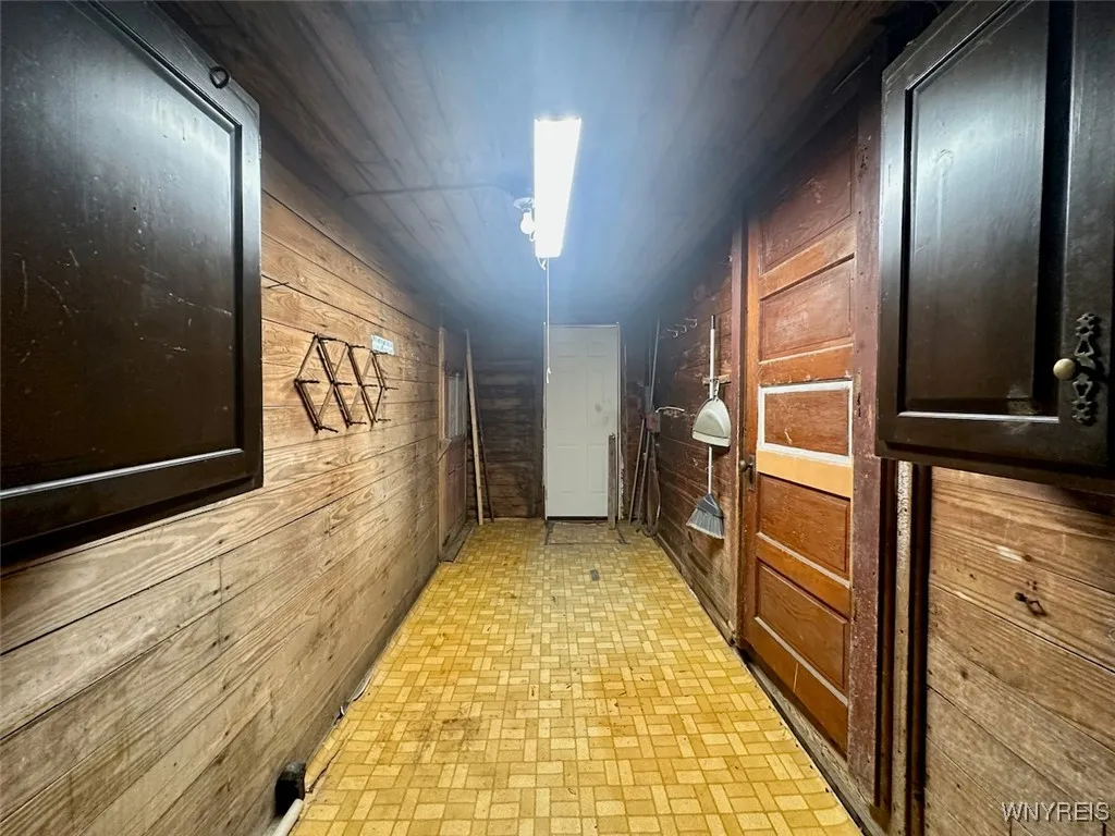 11920 Clarence Center Road, Newstead, New York 140, Newstead, New York 14001, 3 Bedrooms Bedrooms, 8 Rooms Rooms,2 BathroomsBathrooms,Residential,Closed,11920 Clarence Center Road, Newstead, New York 140,B1613440