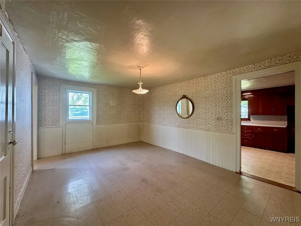 11920 Clarence Center Road, Newstead, New York 140, Newstead, New York 14001, 3 Bedrooms Bedrooms, 8 Rooms Rooms,2 BathroomsBathrooms,Residential,Closed,11920 Clarence Center Road, Newstead, New York 140,B1613440