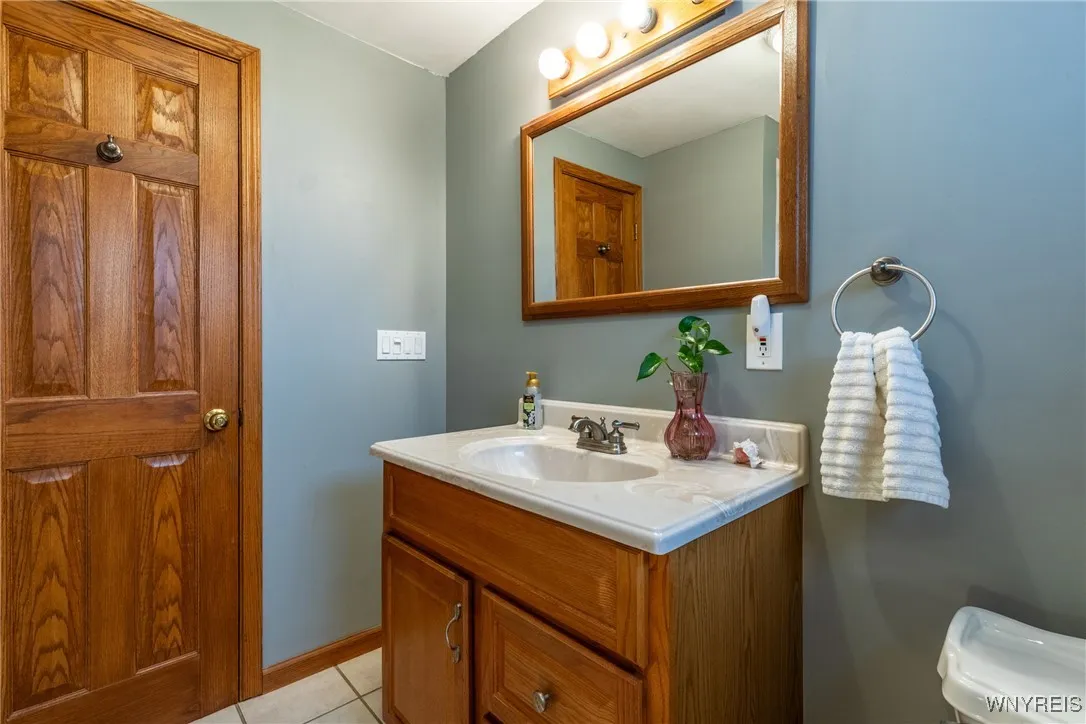 First floor full bath with ceramic floors