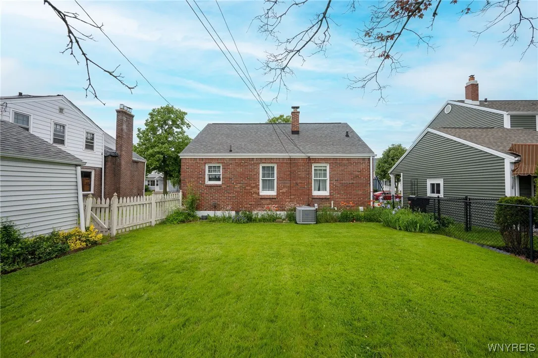 85 Harding Avenue, Tonawanda-town, New York 14217, Tonawanda, New York 14217, 3 Bedrooms Bedrooms, 6 Rooms Rooms,1 BathroomBathrooms,Residential,Closed,85 Harding Avenue, Tonawanda-town, New York 14217,0,B1613130