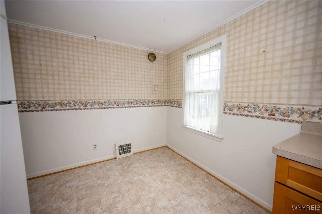 85 Harding Avenue, Tonawanda-town, New York 14217, Tonawanda, New York 14217, 3 Bedrooms Bedrooms, 6 Rooms Rooms,1 BathroomBathrooms,Residential,Closed,85 Harding Avenue, Tonawanda-town, New York 14217,0,B1613130