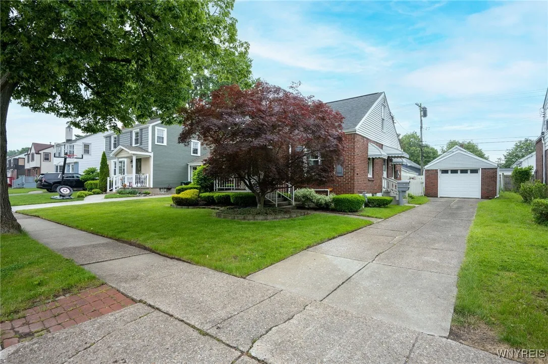 85 Harding Avenue, Tonawanda-town, New York 14217, Tonawanda, New York 14217, 3 Bedrooms Bedrooms, 6 Rooms Rooms,1 BathroomBathrooms,Residential,Closed,85 Harding Avenue, Tonawanda-town, New York 14217,0,B1613130