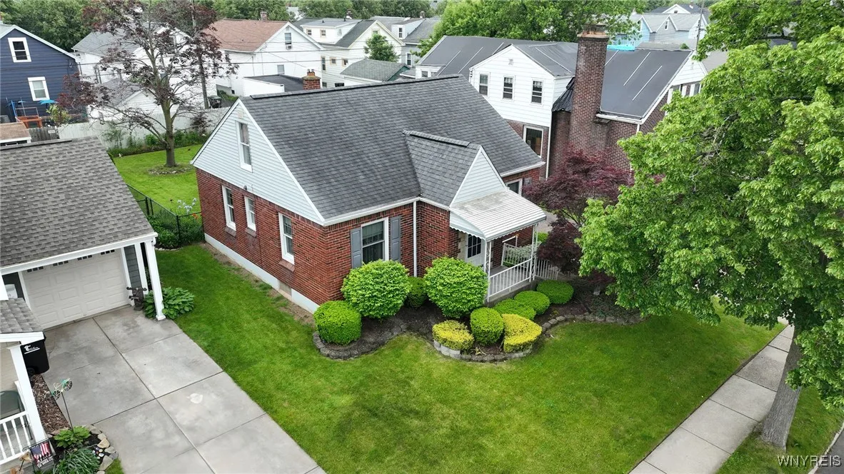 85 Harding Avenue, Tonawanda-town, New York 14217, Tonawanda, New York 14217, 3 Bedrooms Bedrooms, 6 Rooms Rooms,1 BathroomBathrooms,Residential,Closed,85 Harding Avenue, Tonawanda-town, New York 14217,0,B1613130
