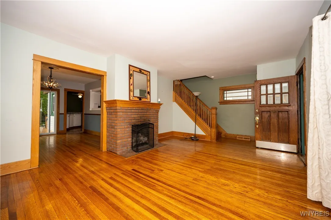 124 Argonne Drive, Tonawanda-town, New York 14217, Tonawanda, New York 14217, 3 Bedrooms Bedrooms, 10 Rooms Rooms,1 BathroomBathrooms,Residential,Closed,124 Argonne Drive, Tonawanda-town, New York 14217,B1613320